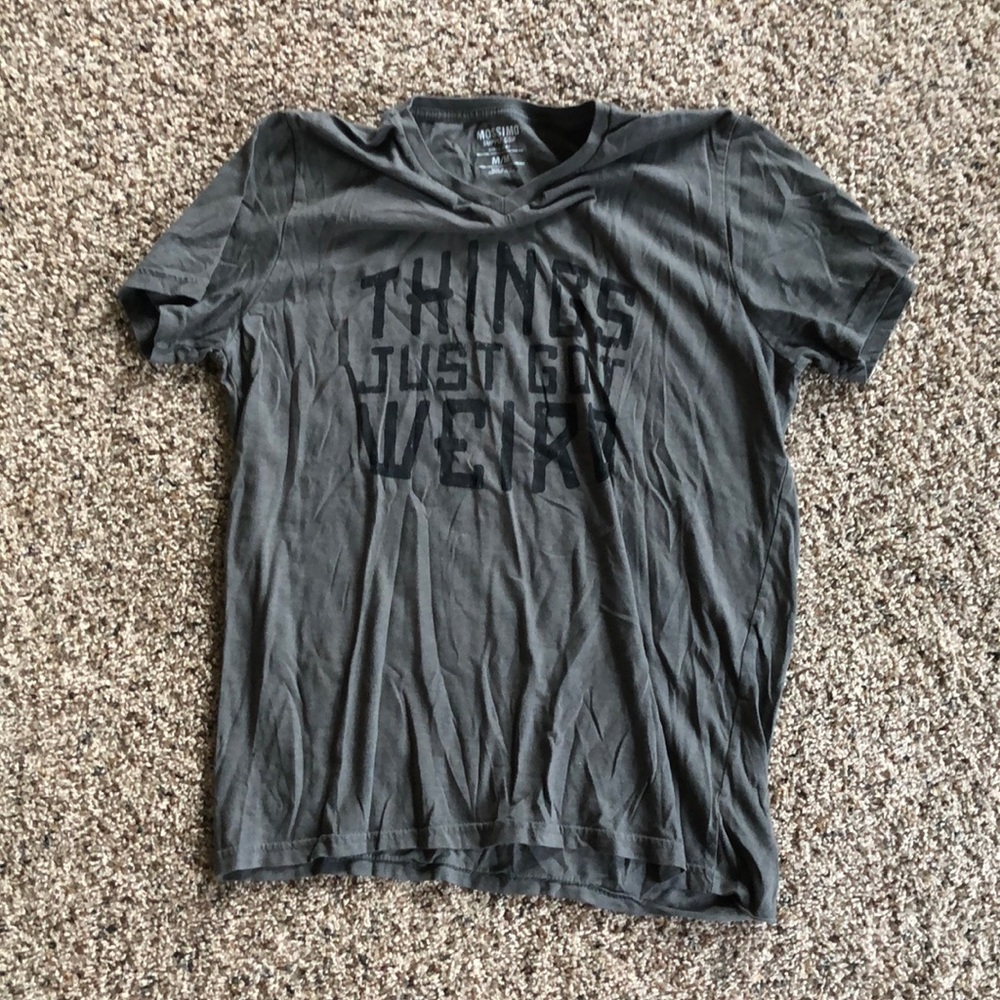 Mossimo t shirt